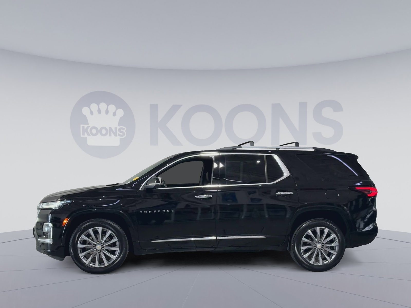 Used 2023 Chevrolet Traverse Premier AWD/4WD image 7