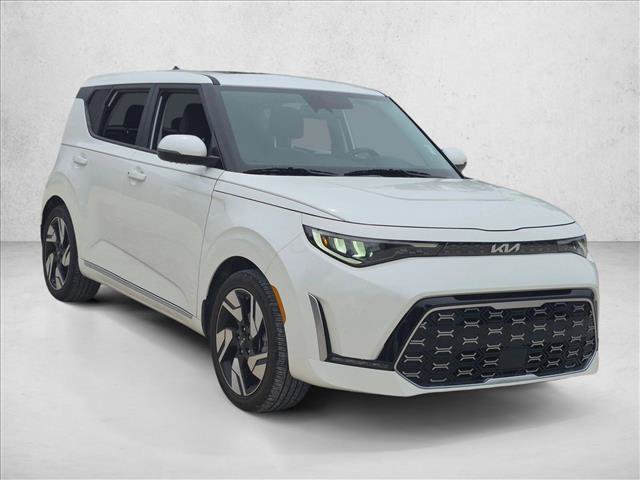 Used 2023 Kia Soul GT-Line w/ GT-Line Technology Package FWD image 3