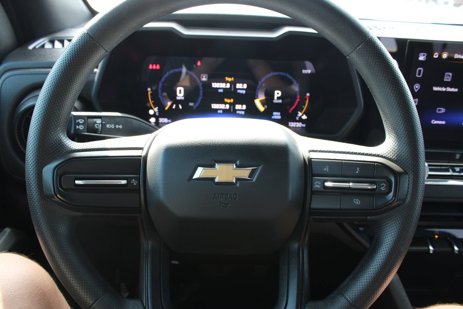 Used 2024 Chevrolet Colorado W/T RWD image 12