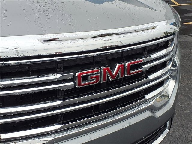 Used 2023 GMC Acadia SLE w/ Driver Convenience Package image 30