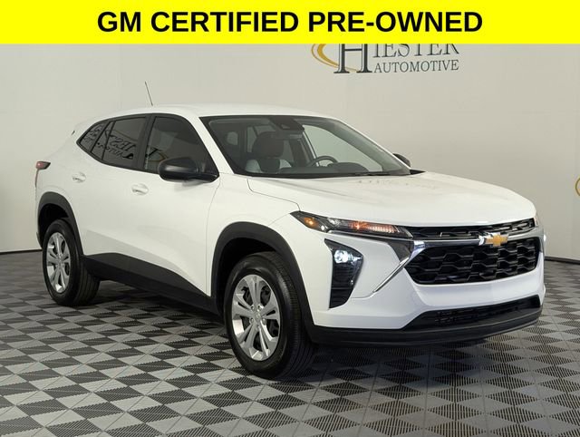 Certified 2025 Chevrolet Trax LS w/ Driver Confidence Package FWD image 2