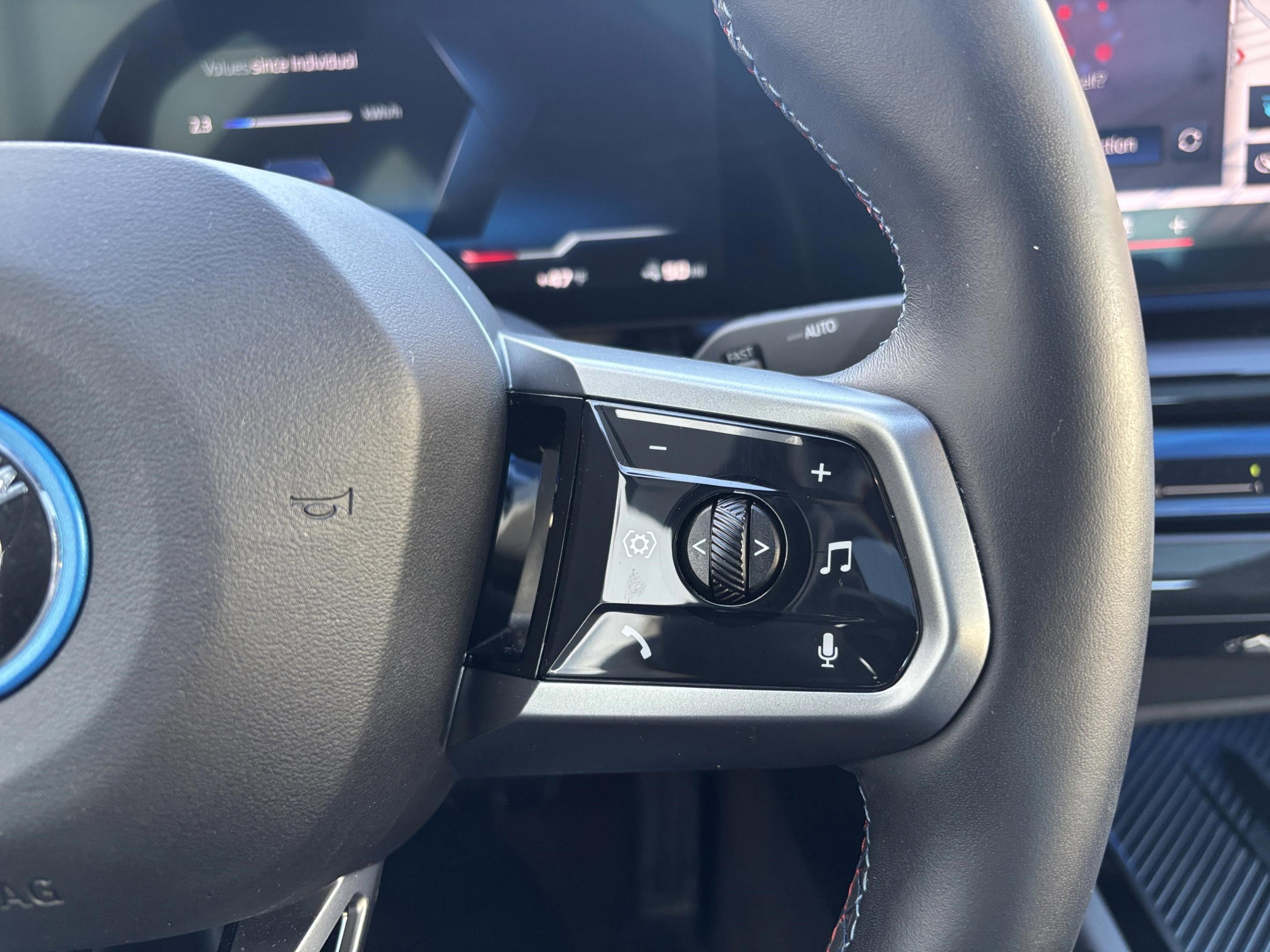 Used 2025 BMW i5 M60 image 9