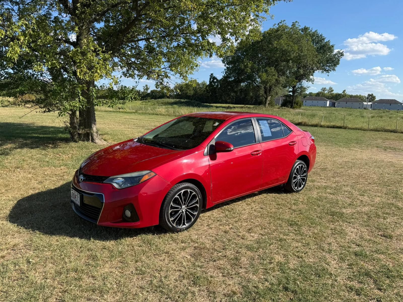 Used 2015 Toyota Corolla S FWD image 1