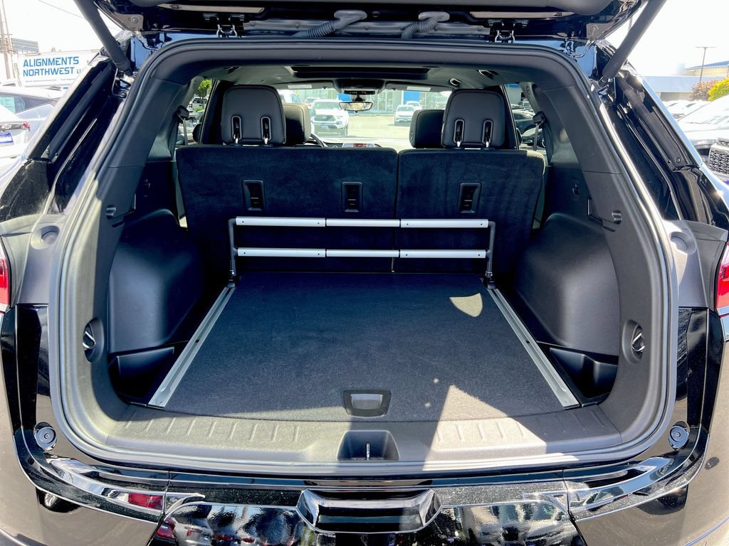 Used 2019 Chevrolet Blazer Premier w/ Sun and Wheels Package AWD/4WD image 21