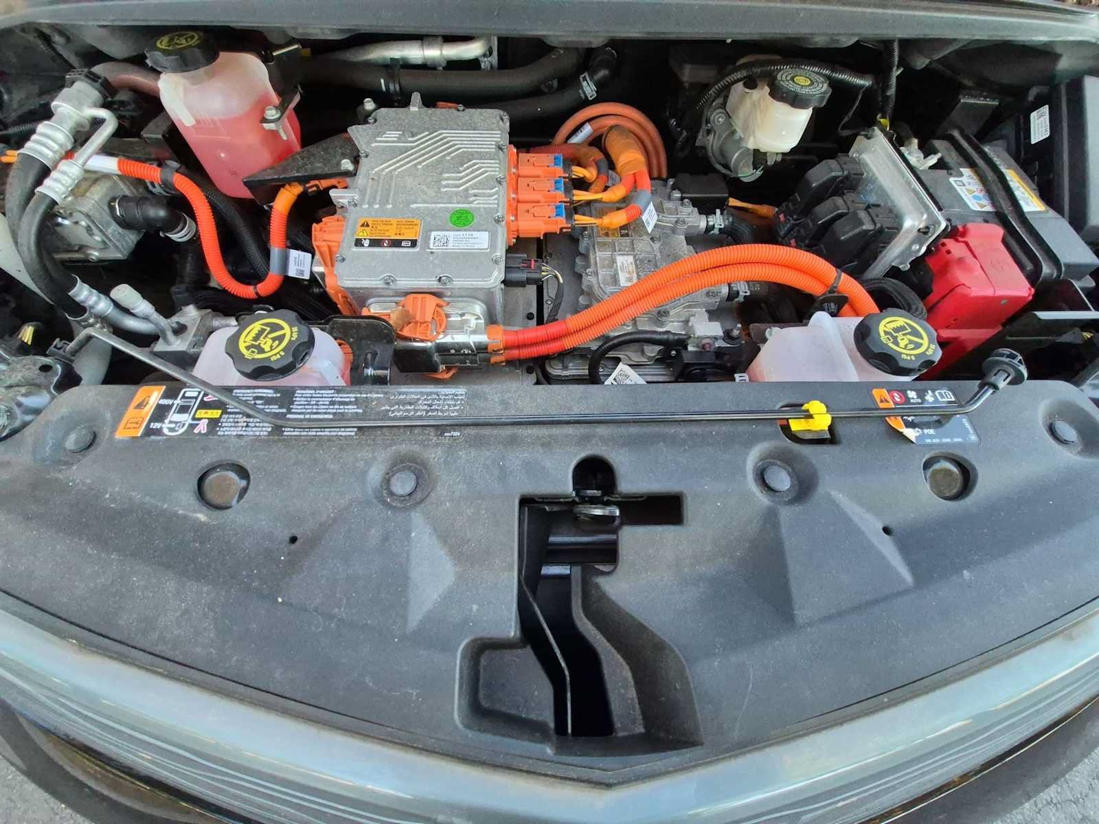Used 2019 Chevrolet Bolt Premier w/ Infotainment Package FWD image 15
