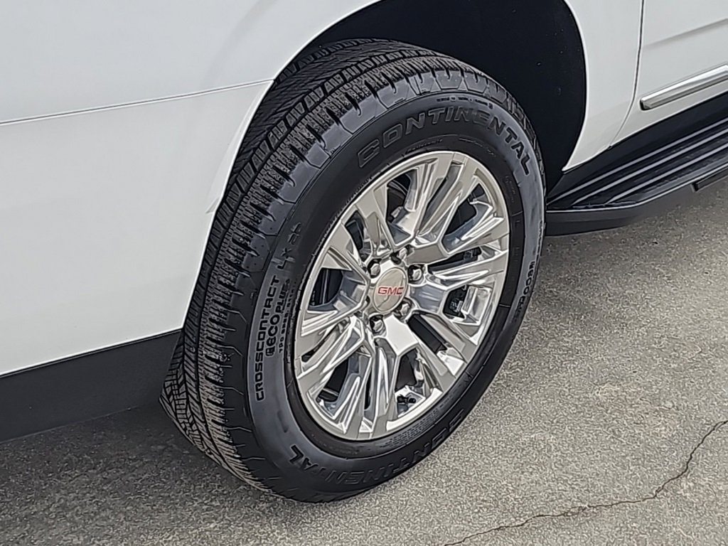 Used 2025 GMC Yukon XL Denali image 10