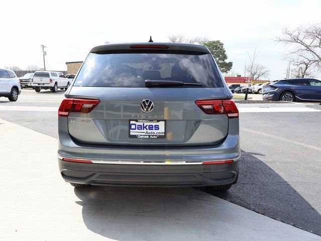 Used 2023 Volkswagen Tiguan SE image 7