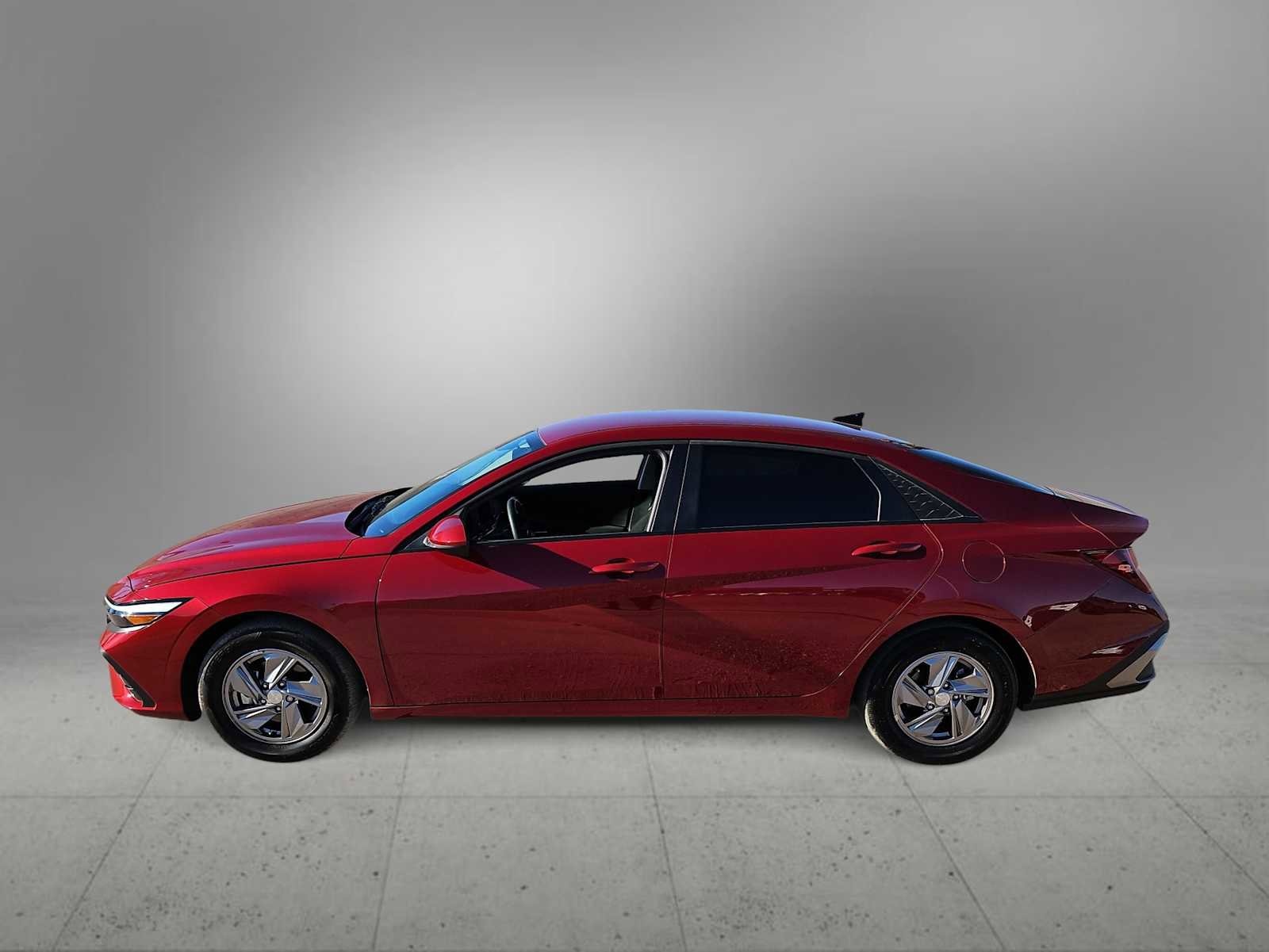 Certified 2025 Hyundai Elantra SE image 5