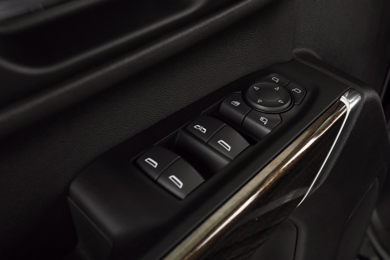 Used 2022 Chevrolet Silverado 2500 LT w/ Midnight Edition image 27