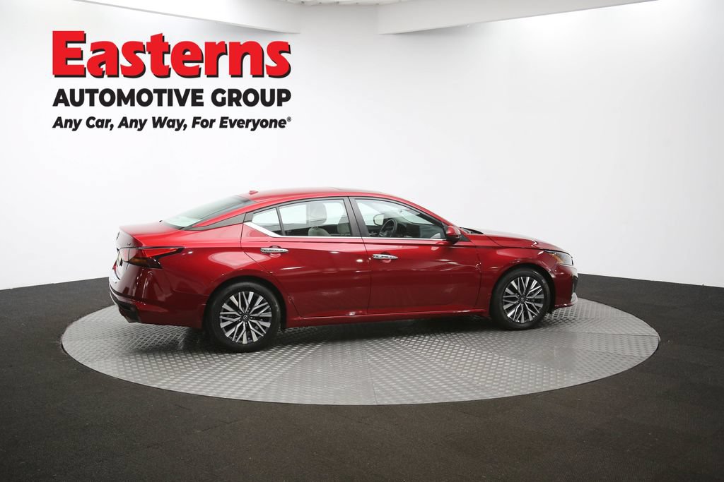 Used 2023 Nissan Altima 2.5 SV w/ SV Premium Package FWD image 43