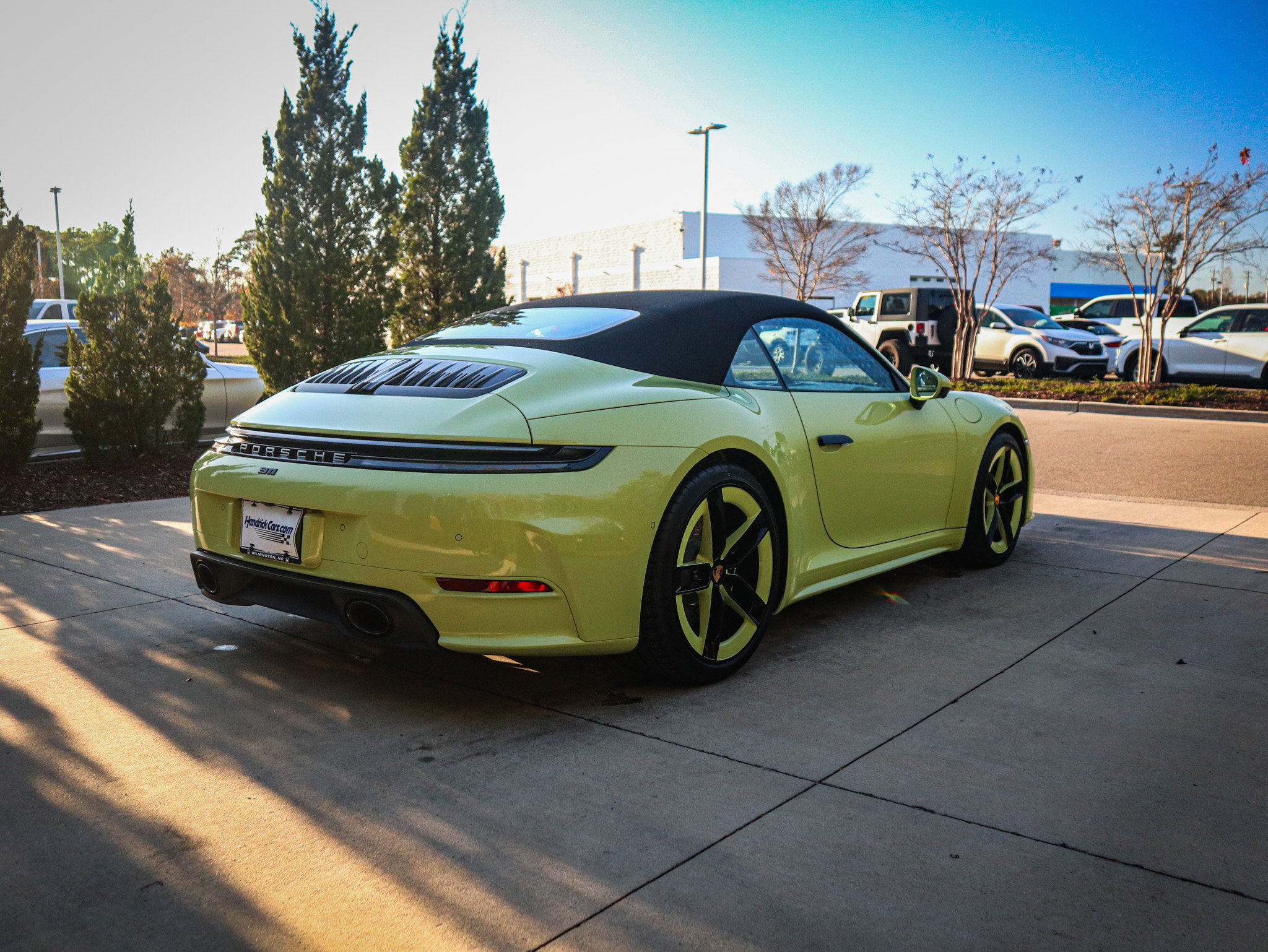 Used 2025 Porsche 911 Carrera RWD image 12