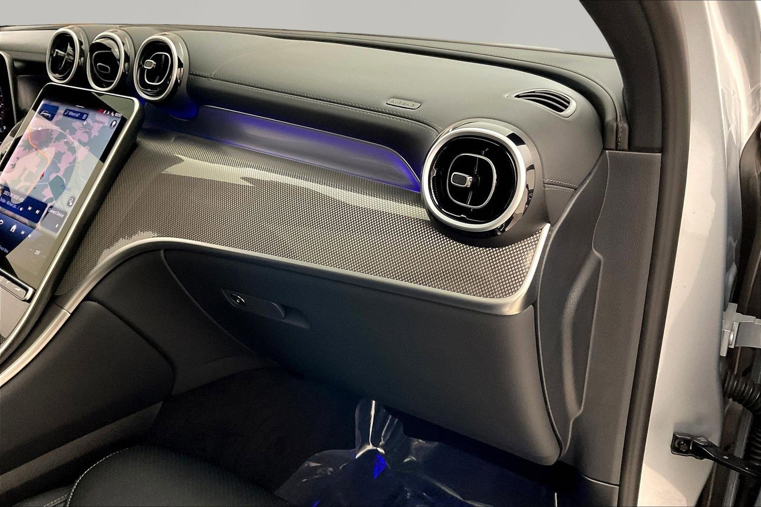Certified 2025 Mercedes-Benz GLC 300 4MATIC image 26