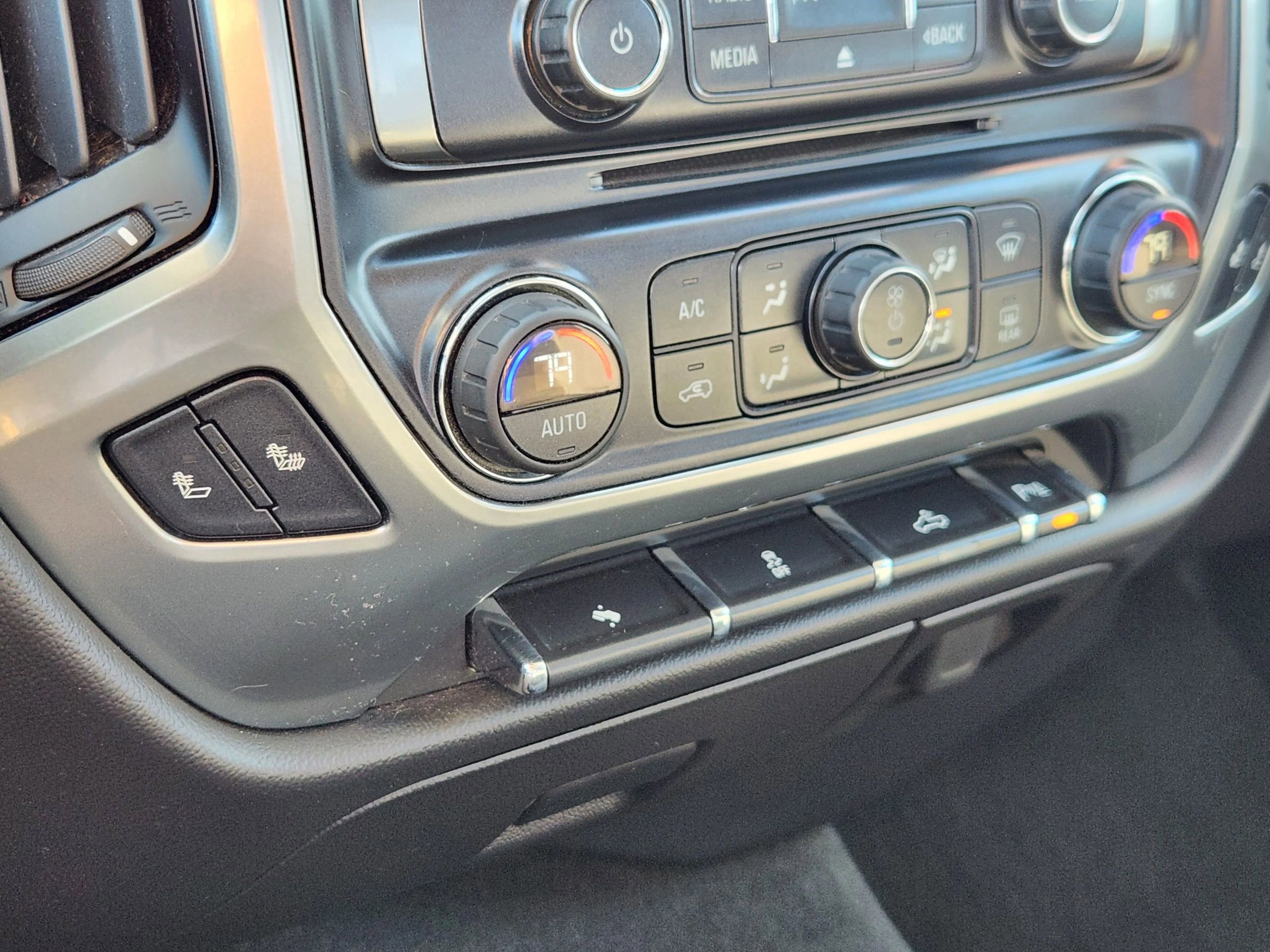 Used 2015 Chevrolet Silverado 1500 LT w/ Texas Edition, 1LT Trim image 33