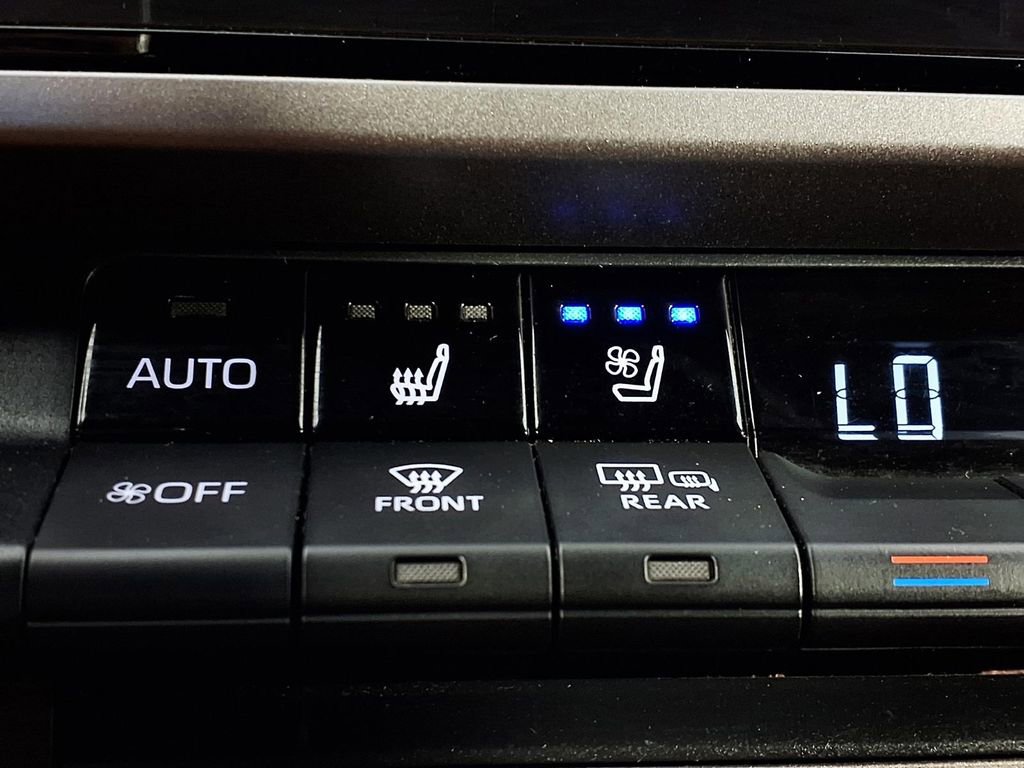 Used 2025 Toyota Camry XSE w/ Premium Package FWD image 16