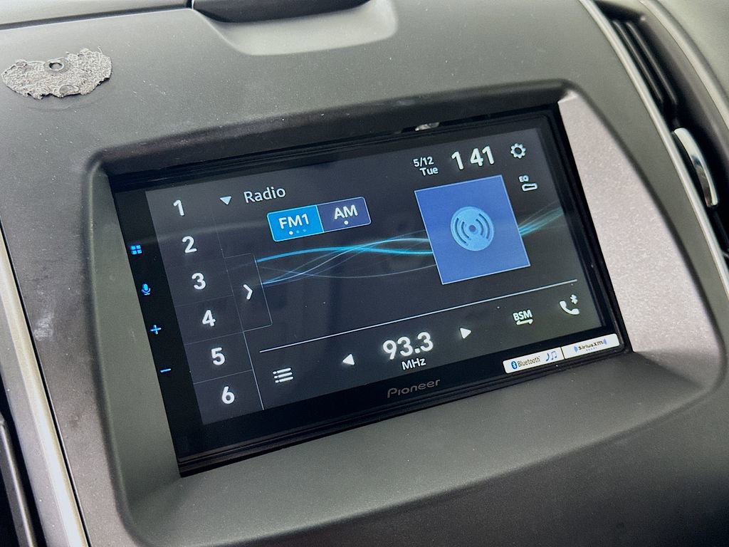 Used 2018 Ford Edge SEL FWD image 26