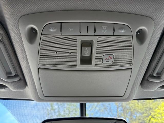 Used 2017 Nissan Sentra SR w/ SR Premium Technology Package FWD image 19