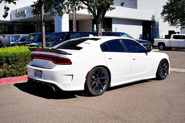 Used 2019 Dodge Charger GT w/ Blacktop Package RWD image 9
