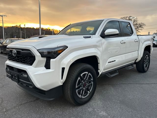 Used 2024 Toyota Tacoma TRD Sport image 7