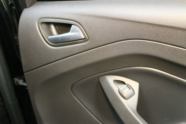 Used 2019 Ford Escape SEL image 12