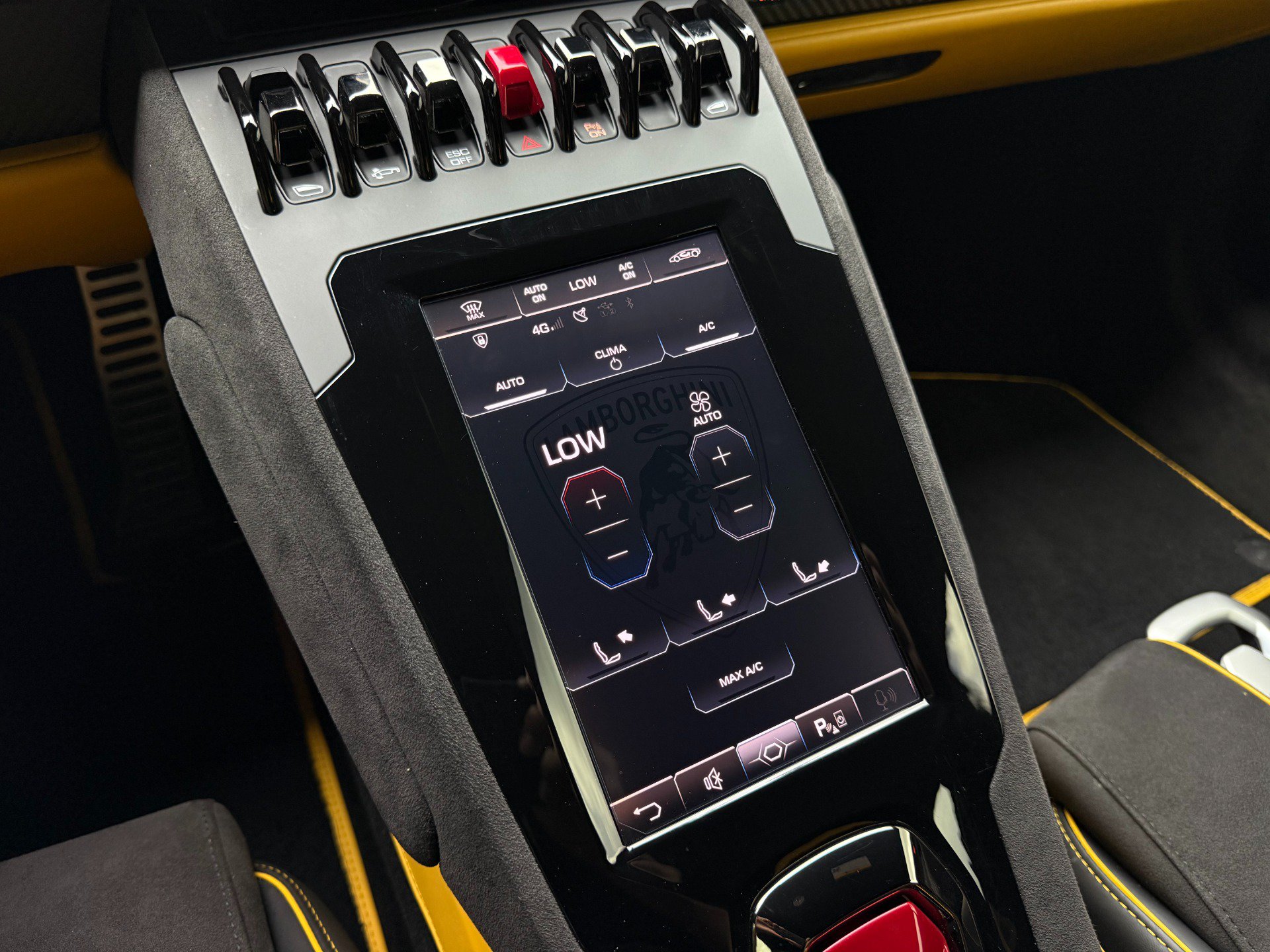 Used 2024 Lamborghini Huracan Tecnica RWD image 36