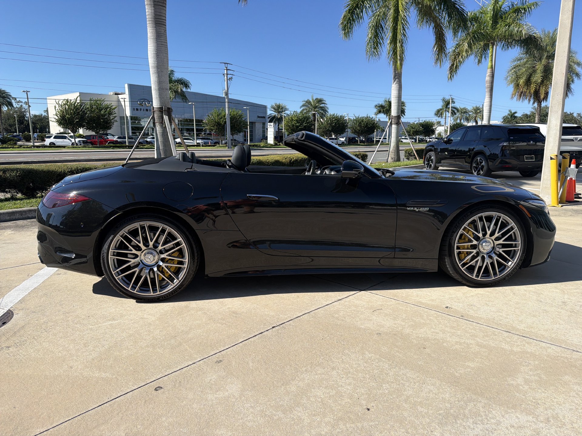 Used 2022 Mercedes-Benz SL 63 AMG 4MATIC image 35
