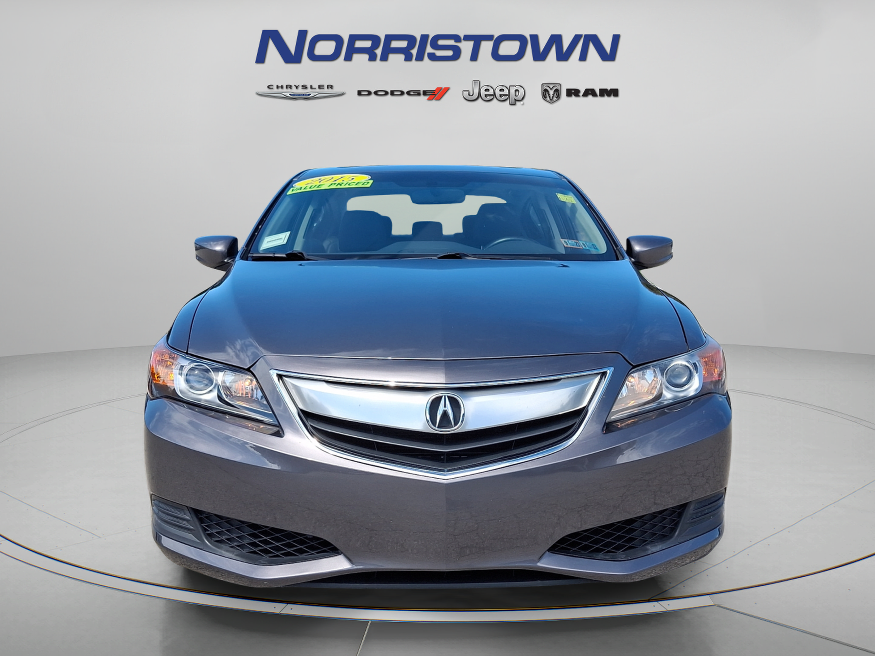 Used 2015 Acura ILX FWD image 2