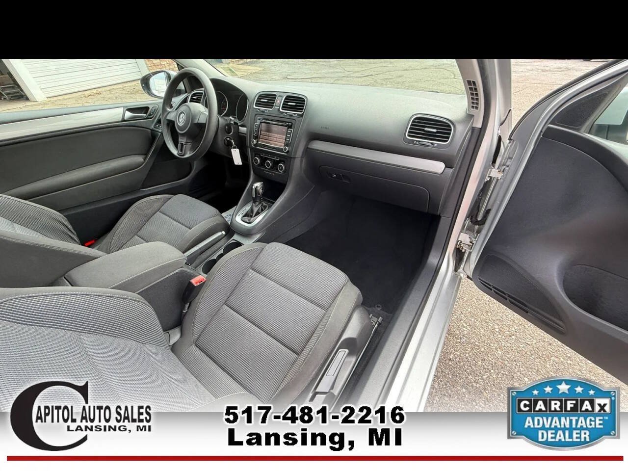 Used 2012 Volkswagen Golf 2-Door FWD image 17