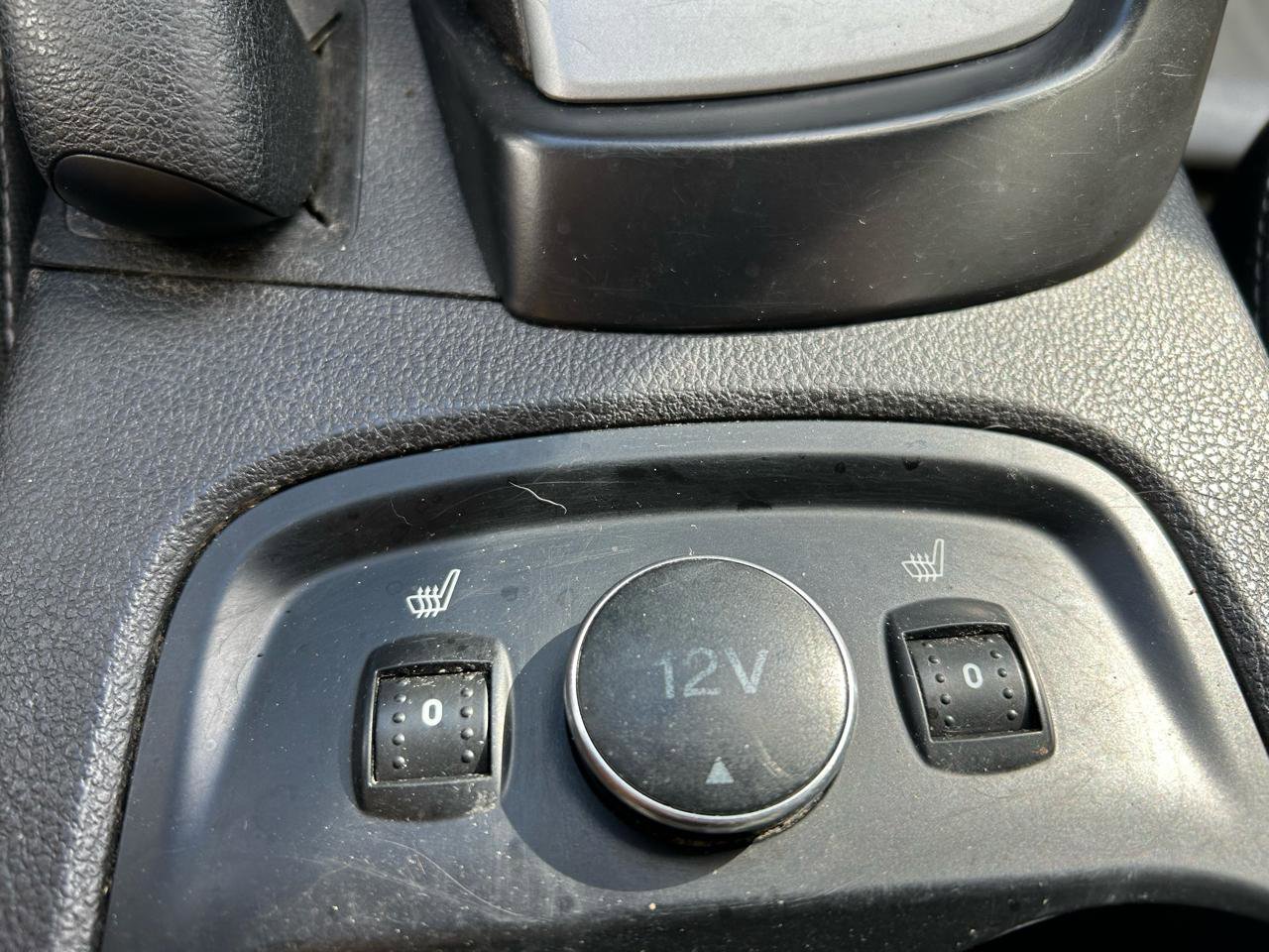 Used 2014 Ford Focus SE w/ SE Winter Package image 26