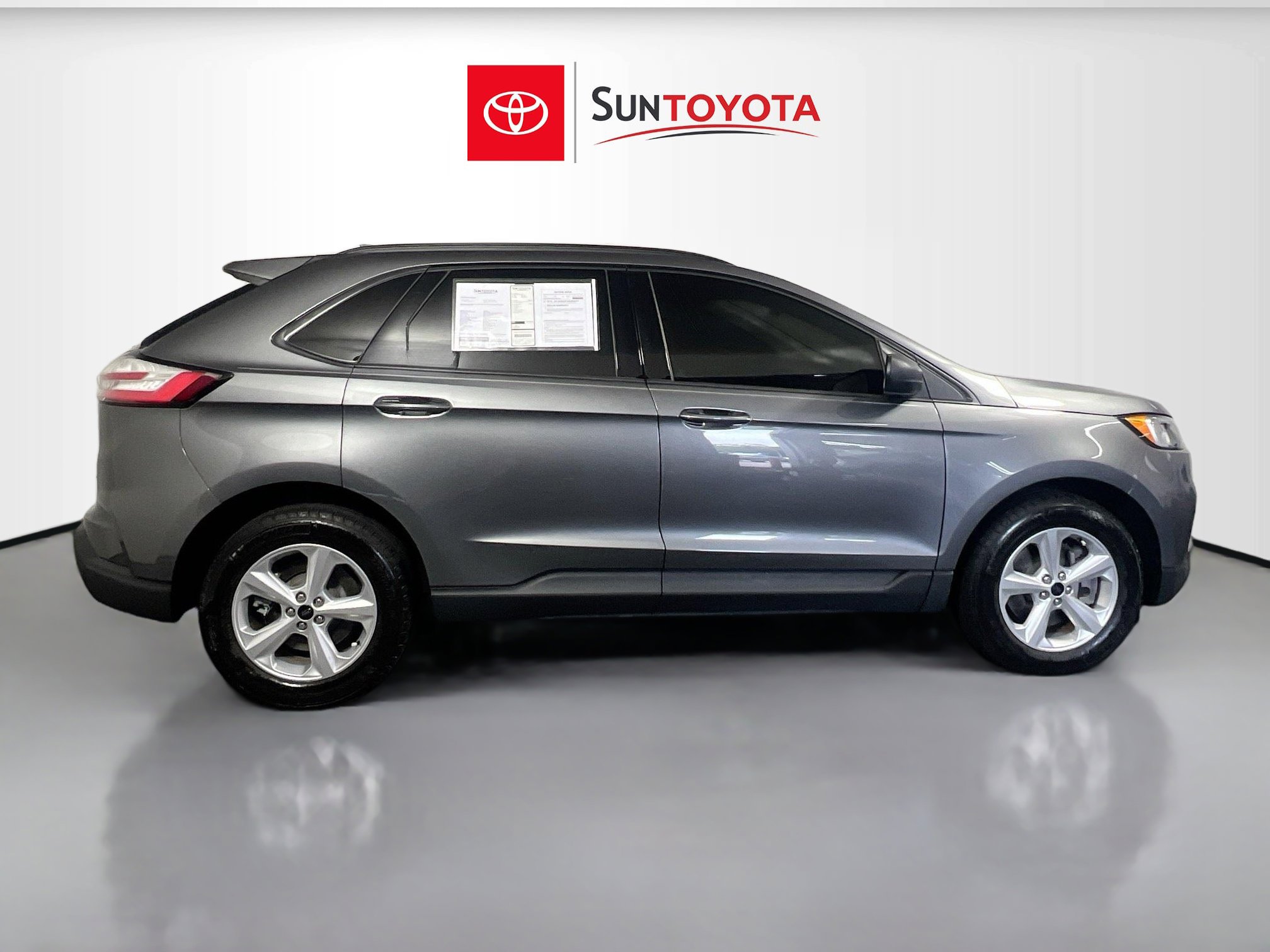 Used 2024 Ford Edge SE AWD/4WD image 2