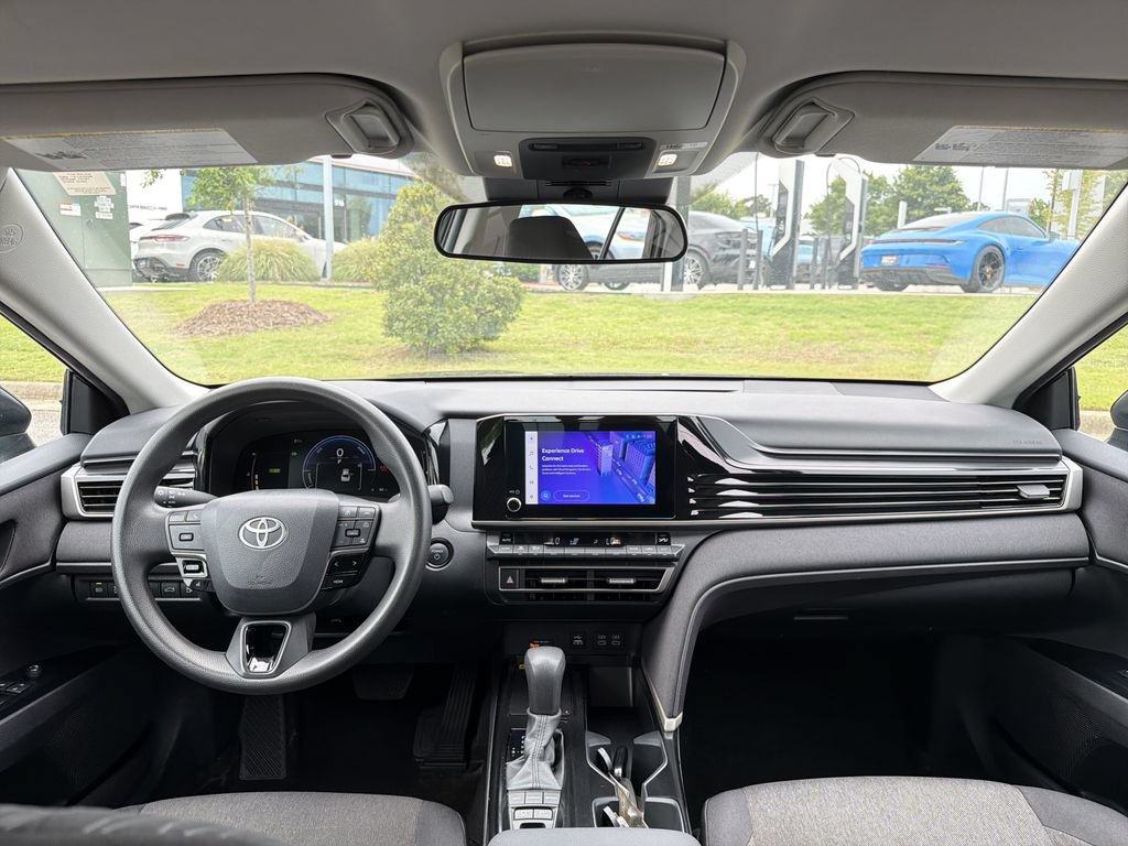 Used 2025 Toyota Camry LE FWD image 19