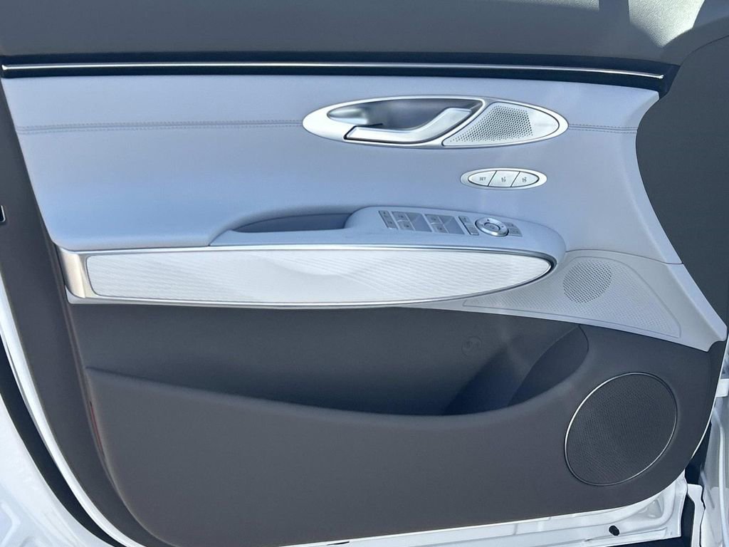 New 2026 Genesis GV70 2.5T Advanced image 17