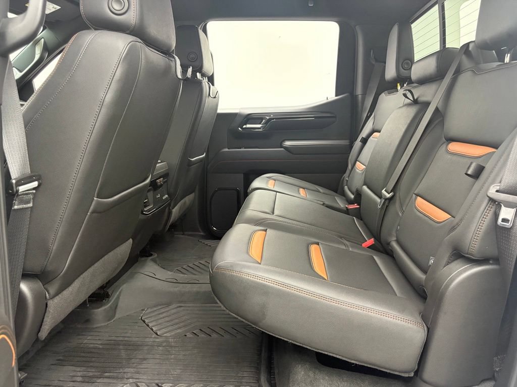 Used 2024 GMC Sierra 1500 AT4 w/ AT4 Premium Package AWD/4WD image 40
