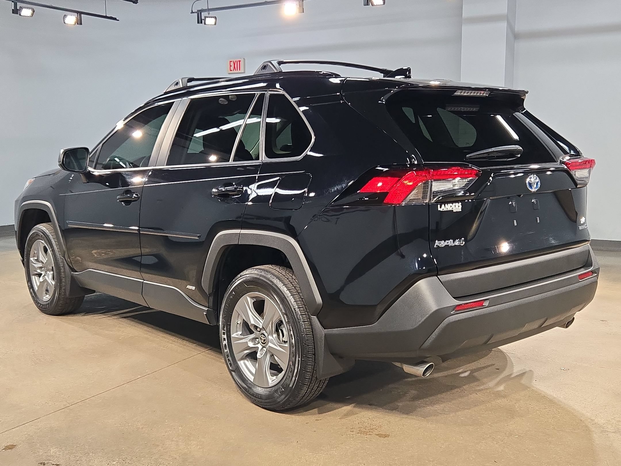 Certified 2024 Toyota RAV4 LE AWD/4WD image 5