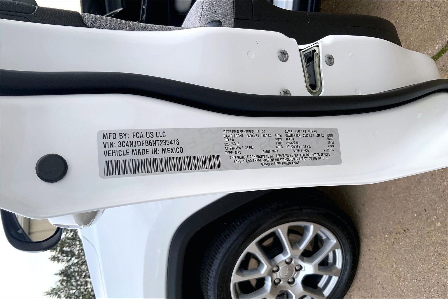 Certified 2022 Jeep Compass Latitude AWD/4WD image 31