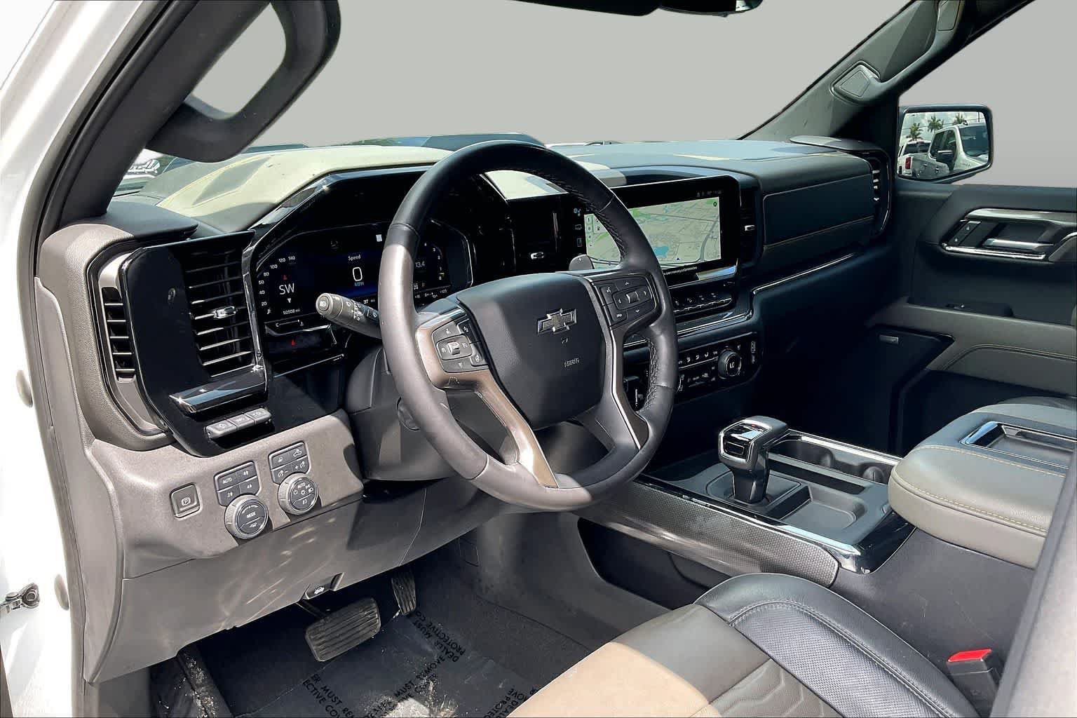Used 2022 Chevrolet Silverado 1500 ZR2 w/ Technology Package AWD/4WD image 14