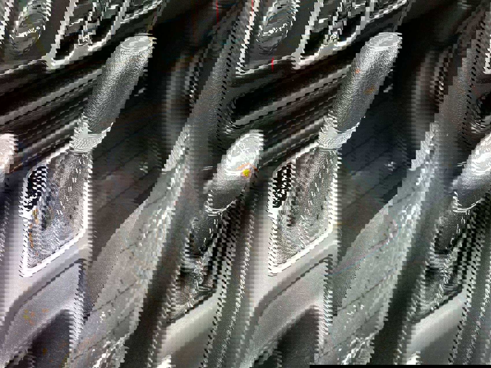 Used 2020 Jeep Wrangler Unlimited Sahara image 19