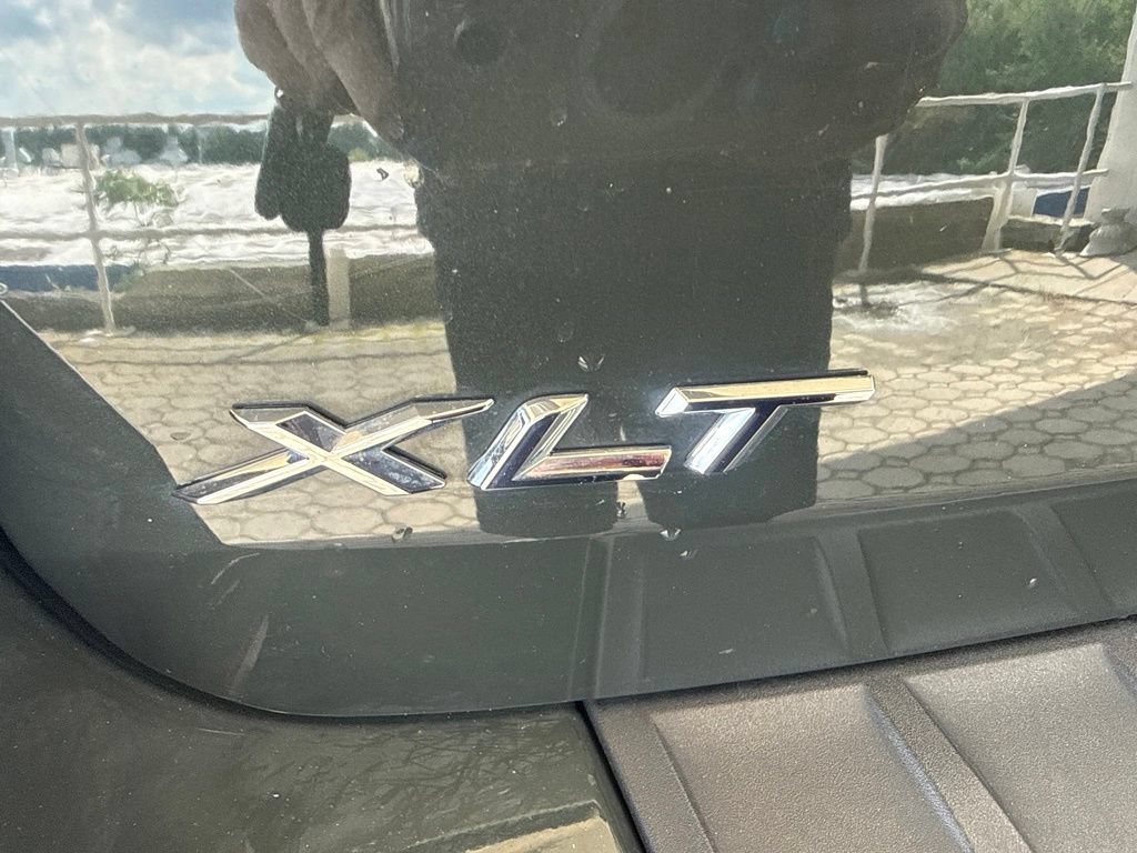 Used 2024 Ford Explorer XLT w/ Equipment Group 202A AWD/4WD image 11