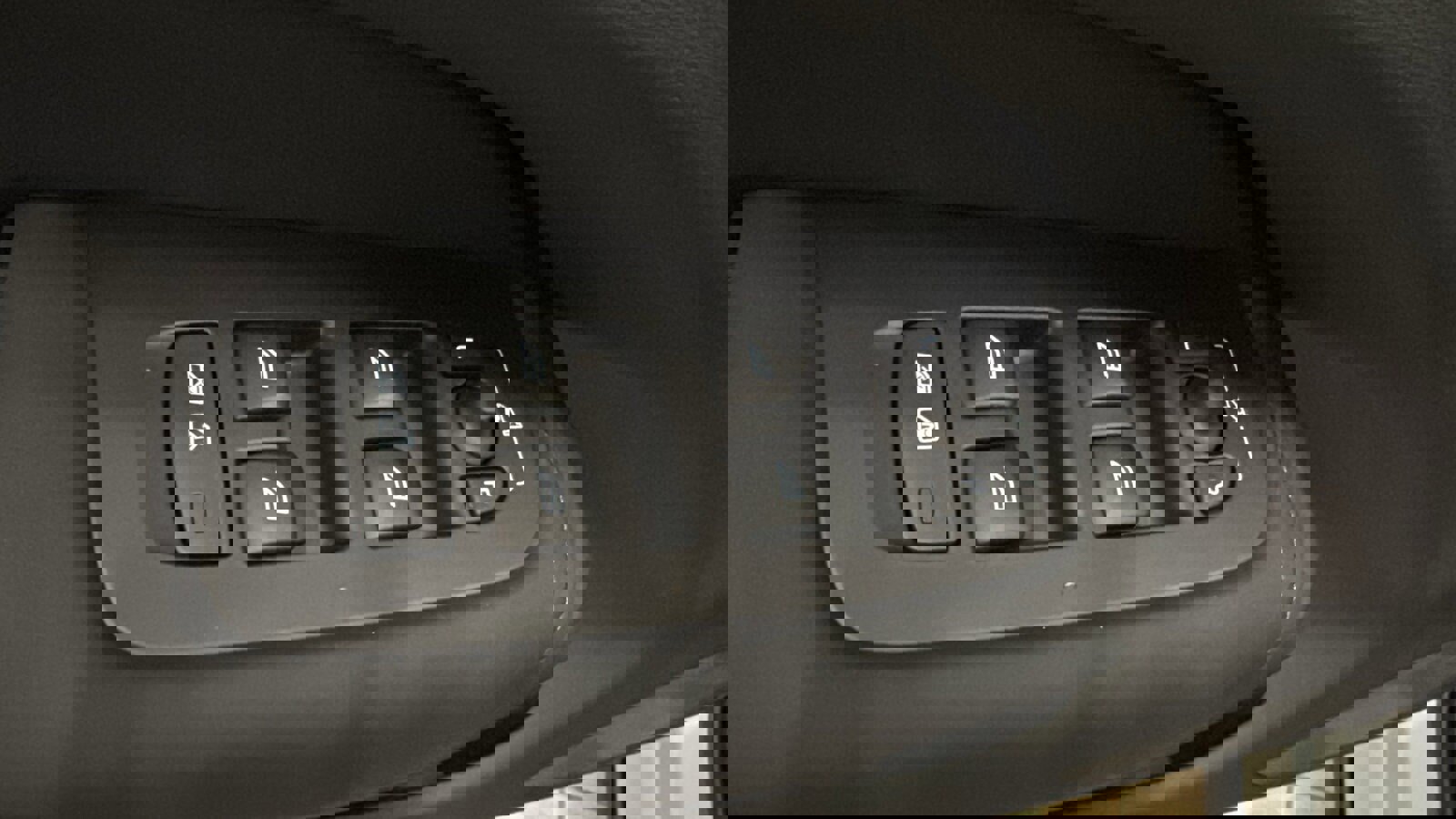 New 2026 Volvo XC60 T8 Plus w/ Protection Package Premier image 22