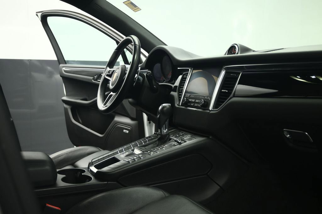 Used 2017 Porsche Macan S AWD/4WD image 62
