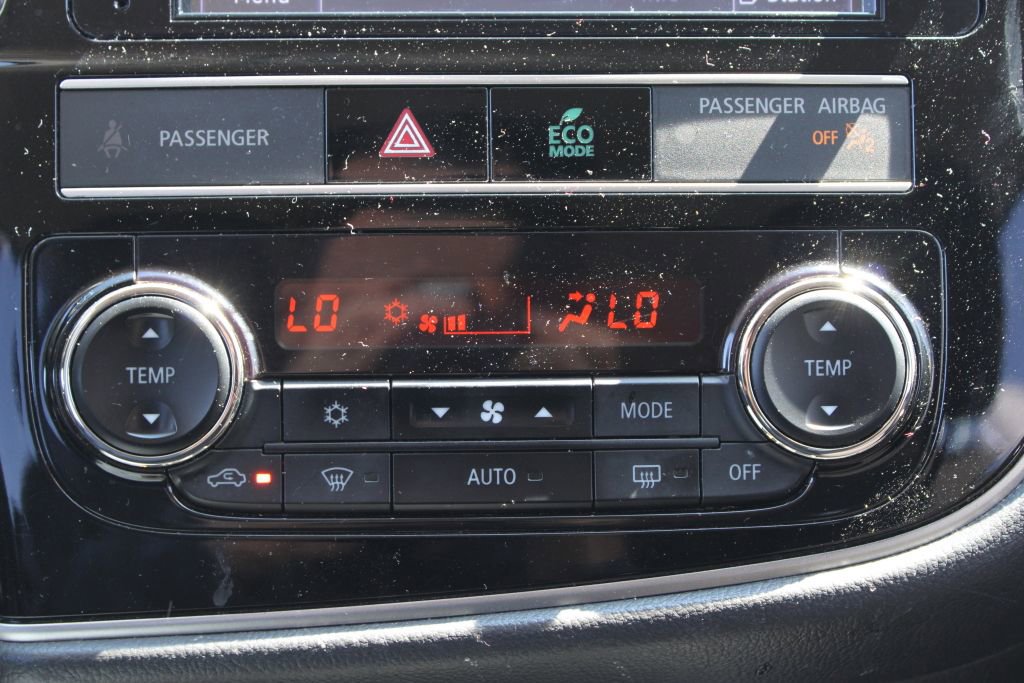 Used 2019 Mitsubishi Outlander ES FWD image 18