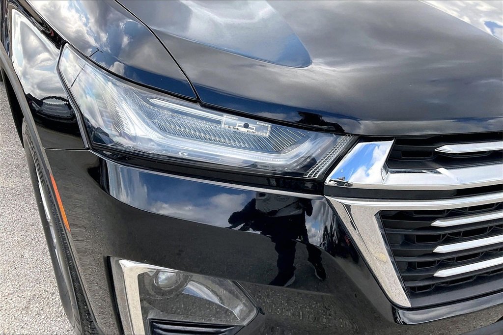 Used 2022 Chevrolet Traverse LT image 33