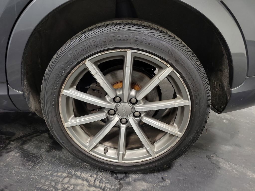 Used 2018 Audi Q3 2.0T Premium Plus w/ Premium Plus Package image 11