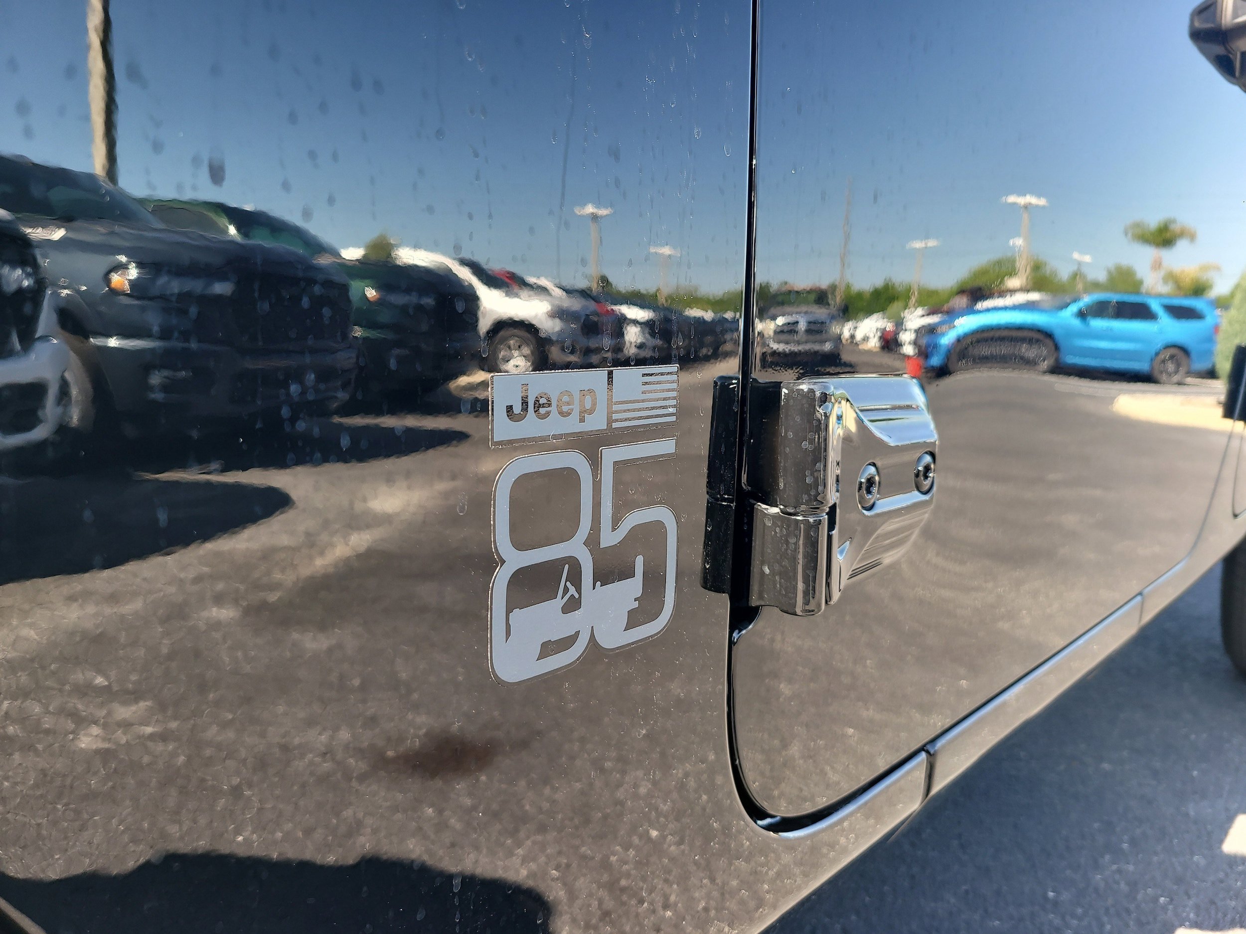 New 2026 Jeep Gladiator Sport AWD/4WD image 11