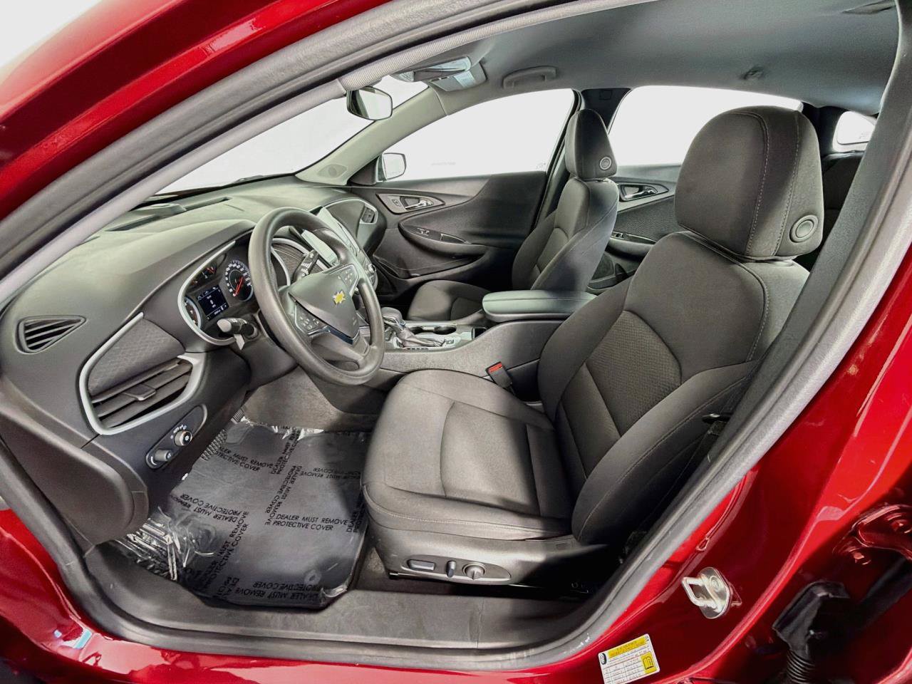 Used 2024 Chevrolet Malibu LT FWD image 31