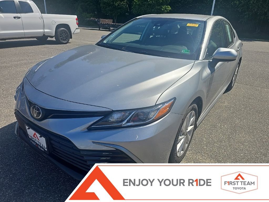 Used 2021 Toyota Camry LE FWD image 1