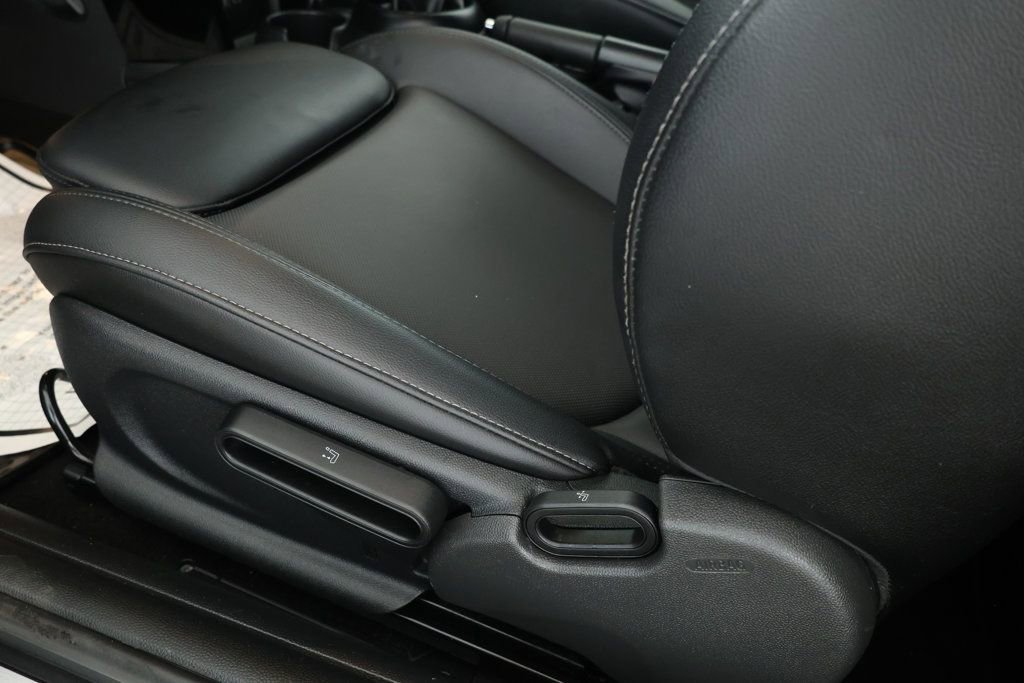 Used 2018 MINI Cooper S image 9