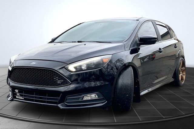Used 2016 Ford Focus ST image 4
