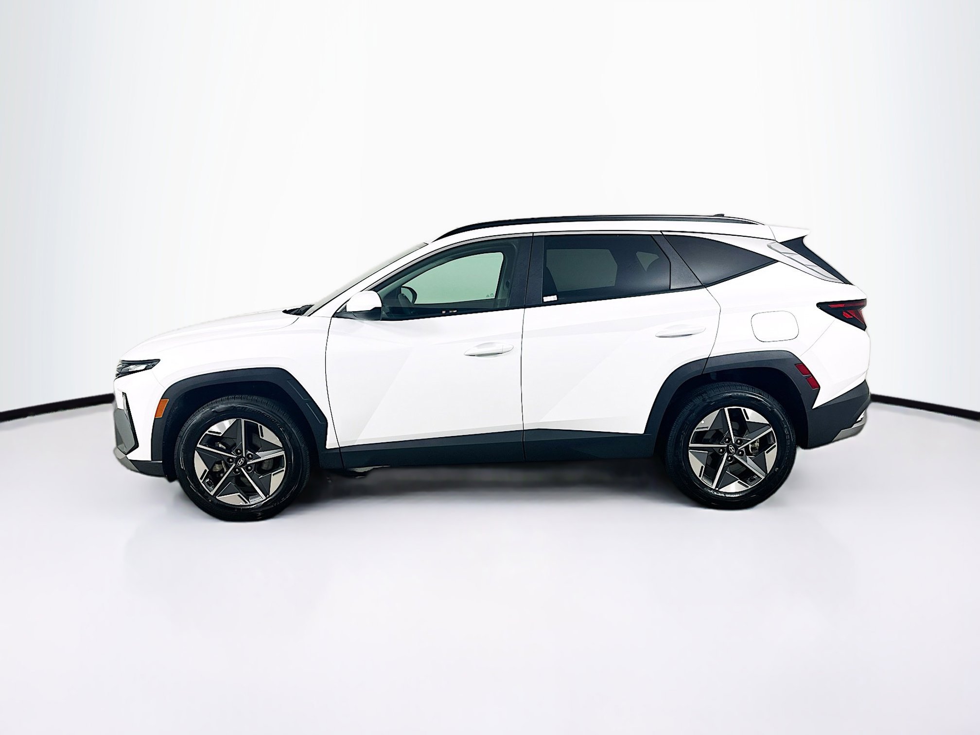 Used 2025 Hyundai Tucson SEL AWD/4WD image 4
