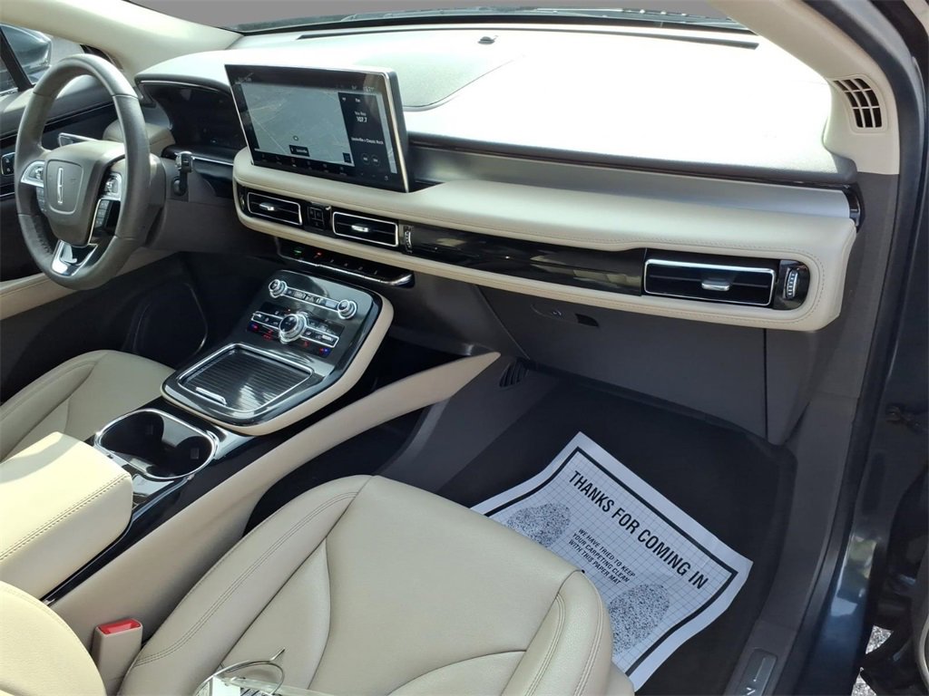 Certified 2023 Lincoln Nautilus FWD w/ Premium Package image 12