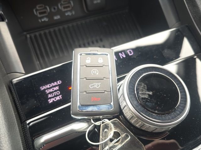 New 2026 Jeep Grand Cherokee Laredo image 32